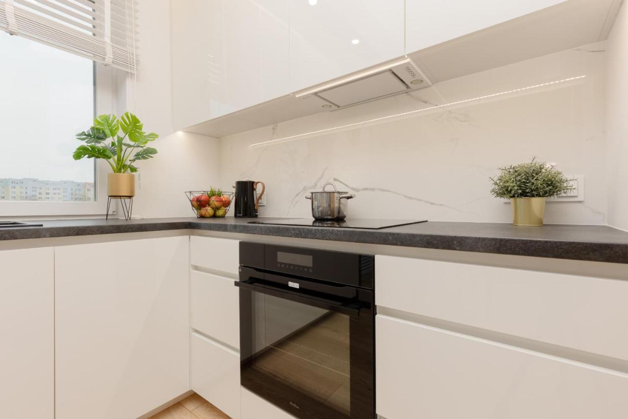 Loft Apartment With Parking In Warsaw By Noclegi Renters Eksteriør billede